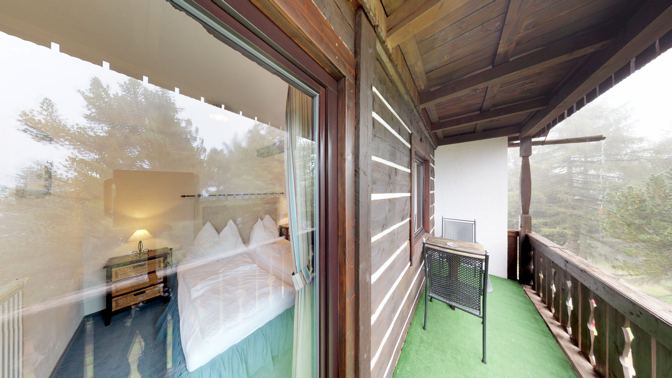 Atemberaubender Panoramablick aus der Ferienwohnung Wildwechsel über die umliegende Berglandschaft